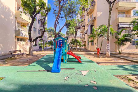 Apartamento à venda com 70m², 2 quartos e 1 vagaÁrea comum - Playground