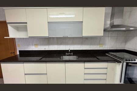 Apartamento para alugar com 150m², 3 quartos e 3 vagasCozinha