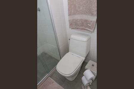 Apartamento à venda com 129m², 3 quartos e 2 vagas Apartamento à venda com 129m², 3 quartos e 2 vagasBanheiro da Suíte 1