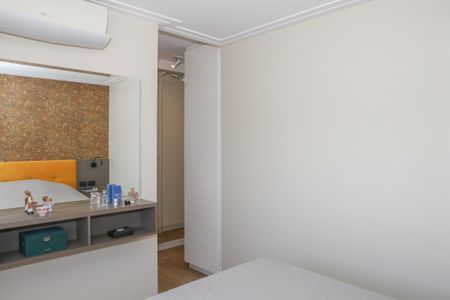 Apartamento à venda com 129m², 3 quartos e 2 vagas Apartamento à venda com 129m², 3 quartos e 2 vagasSuíte 1