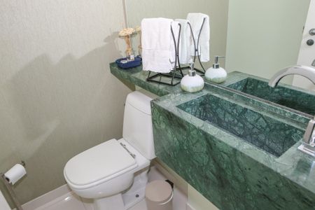 Apartamento à venda com 129m², 3 quartos e 2 vagas Apartamento à venda com 129m², 3 quartos e 2 vagasLavabo