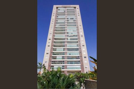 Apartamento à venda com 129m², 3 quartos e 2 vagas Apartamento à venda com 129m², 3 quartos e 2 vagasFachada