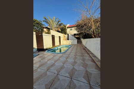 Casa à venda com 60m², 2 quartos e 2 vagasPiscina