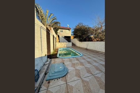 Casa à venda com 60m², 2 quartos e 2 vagasPiscina