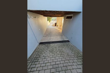 Casa à venda com 60m², 2 quartos e 2 vagasGaragem