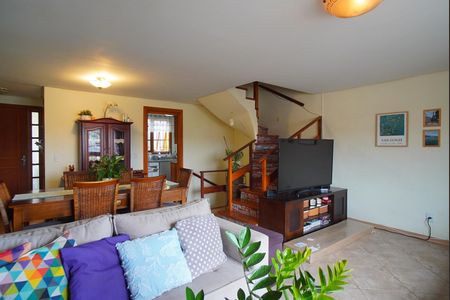 Sala de casa à venda com 3 quartos, 160m² em Vila Jardim, Porto Alegre