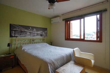 Casa à venda com 160m², 3 quartos e 2 vagasSuíte 