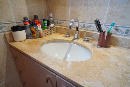 Casa à venda com 160m², 3 quartos e 2 vagasBanheiro da Suíte 