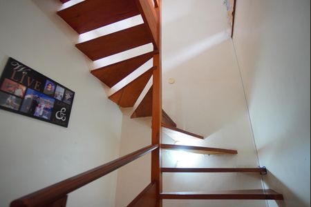 Casa à venda com 160m², 3 quartos e 2 vagasEscada - Terceiro Andar