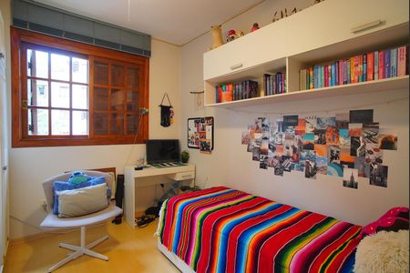 Casa à venda com 160m², 3 quartos e 2 vagasQuarto 2 