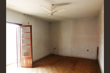 Casa à venda com 190m², 3 quartos e 3 vagasQuarto 01 com Varanda