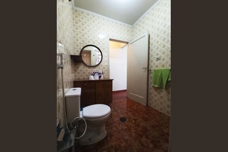 Casa à venda com 190m², 3 quartos e 3 vagasBanheiro de Serviço