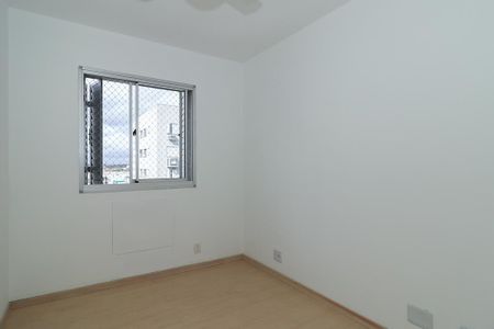 Quarto de apartamento à venda com 2 quartos, 51m² em Sarandi, Porto Alegre