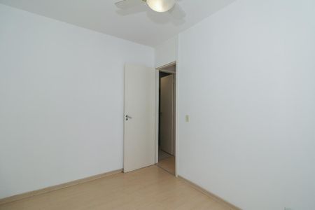 Quarto de apartamento à venda com 2 quartos, 51m² em Sarandi, Porto Alegre