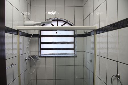 Casa à venda com 240m², 4 quartos e 4 vagasBanheiro de Serviço