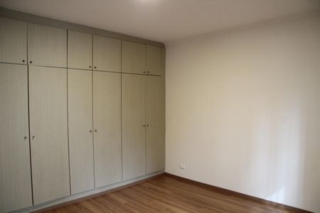 Casa à venda com 240m², 4 quartos e 4 vagasQuarto 1