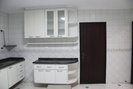Casa à venda com 240m², 4 quartos e 4 vagasCozinha