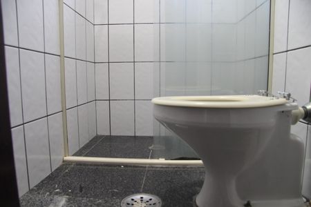 Casa à venda com 240m², 4 quartos e 4 vagasBanheiro de Serviço