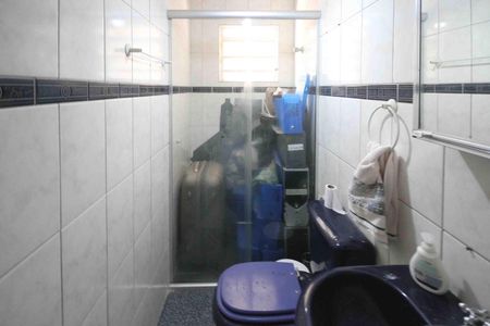 Casa à venda com 125m², 3 quartos e 2 vagasBanheiro da Edicula