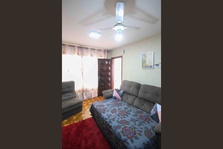 Casa à venda com 125m², 3 quartos e 2 vagasSala