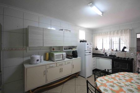 Casa à venda com 125m², 3 quartos e 2 vagasCozinha