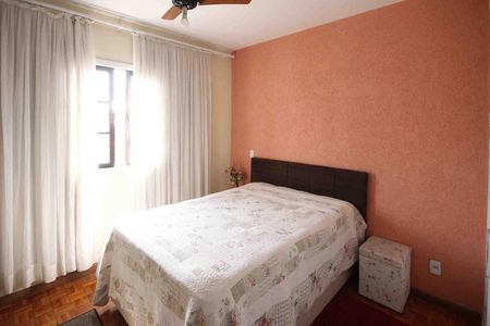 Casa à venda com 125m², 3 quartos e 2 vagasQuarto 3