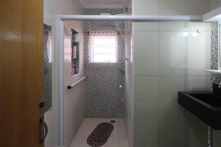 Casa à venda com 125m², 3 quartos e 2 vagasBanheiro 1