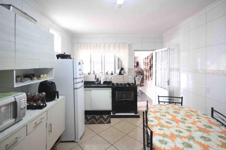 Casa à venda com 125m², 3 quartos e 2 vagasCozinha