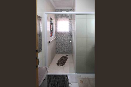 Casa à venda com 125m², 3 quartos e 2 vagasBanheiro 1