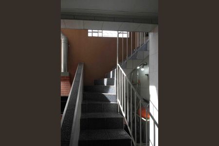 Casa à venda com 125m², 3 quartos e 2 vagasEscada