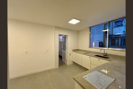 Apartamento à venda com 165m², 3 quartos e 1 vagaCozinha