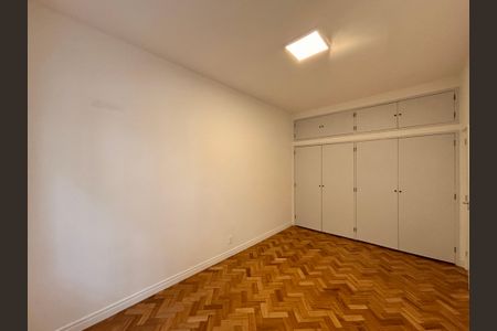 Apartamento à venda com 165m², 3 quartos e 1 vagaQuarto 1