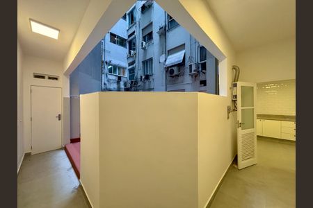 Apartamento à venda com 165m², 3 quartos e 1 vagaÁrea de Serviço