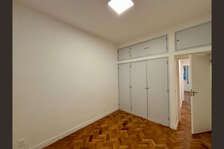 Apartamento à venda com 165m², 3 quartos e 1 vagaQuarto 2