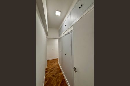 Apartamento à venda com 165m², 3 quartos e 1 vagaCorredor