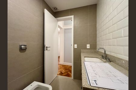 Apartamento à venda com 165m², 3 quartos e 1 vagaBanheiro Social