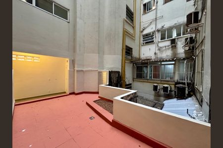 Apartamento à venda com 165m², 3 quartos e 1 vagaÁrea de Serviço