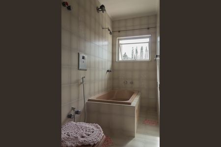 Casa à venda com 420m², 3 quartos e 3 vagas Casa à venda com 420m², 3 quartos e 3 vagasBanheiro da Suíte