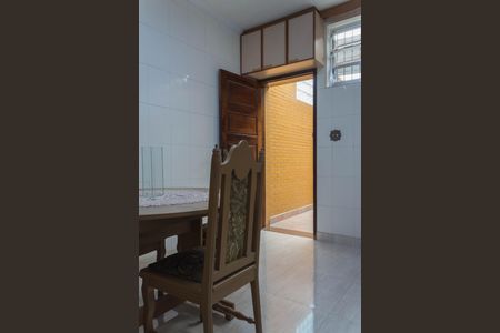 Casa à venda com 420m², 3 quartos e 3 vagas Casa à venda com 420m², 3 quartos e 3 vagasCozinha