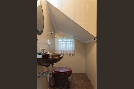 Casa à venda com 420m², 3 quartos e 3 vagas Casa à venda com 420m², 3 quartos e 3 vagasLavabo