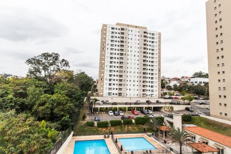 Vista do Quarto 2 de apartamento para alugar com 2 quartos, 56m² em Vila Merces, Carapicuíba