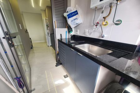 Apartamento à venda com 65m², 2 quartos e 1 vagaÁrea de Serviço