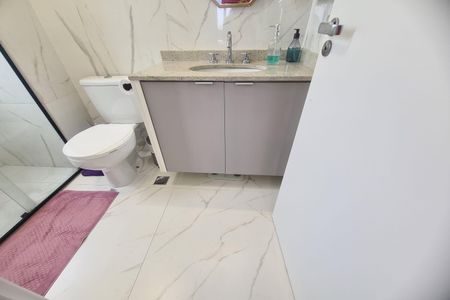 Apartamento à venda com 65m², 2 quartos e 1 vagaBanheiro da Suíte