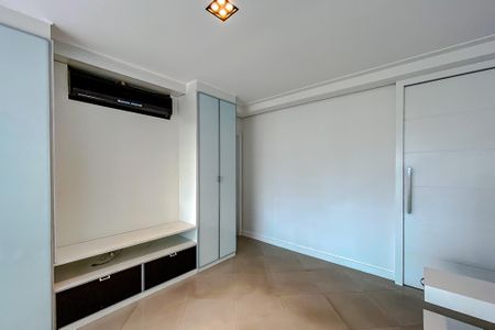 Apartamento à venda com 75m², 1 quarto e 2 vagasSuíte