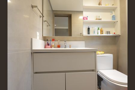 Apartamento à venda com 266m², 3 quartos e 3 vagasBanheiro da Suíte 1