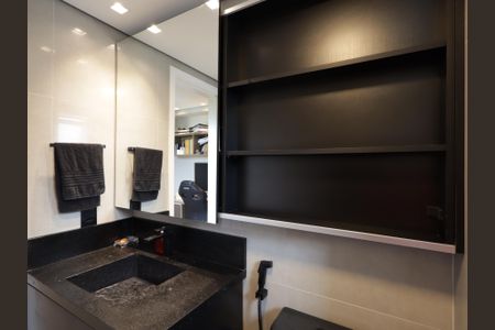 Apartamento à venda com 266m², 3 quartos e 3 vagasBanheiro da Suíte 2