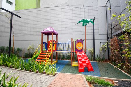Studio para alugar com 24m², 1 quarto e sem vaga Studio para alugar com 24m², 1 quarto e sem vagaÁrea Comum - Playground