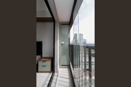 Studio para alugar com 24m², 1 quarto e sem vaga Studio para alugar com 24m², 1 quarto e sem vagaVaranda