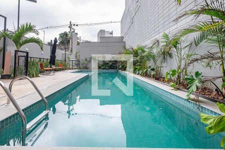 Studio para alugar com 24m², 1 quarto e sem vaga Studio para alugar com 24m², 1 quarto e sem vagaÁrea Comum - Piscina
