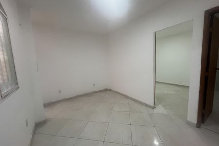 Sala de casa para alugar com 2 quartos, 70m² em Brás de Pina, Rio de Janeiro